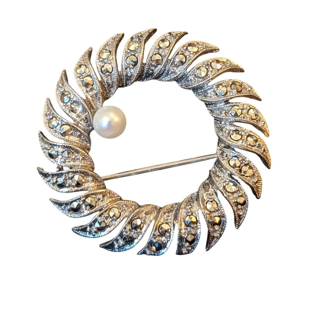 Antique 835 Silver Marcasite One Faux Pearl Wreath Brooch/Pin